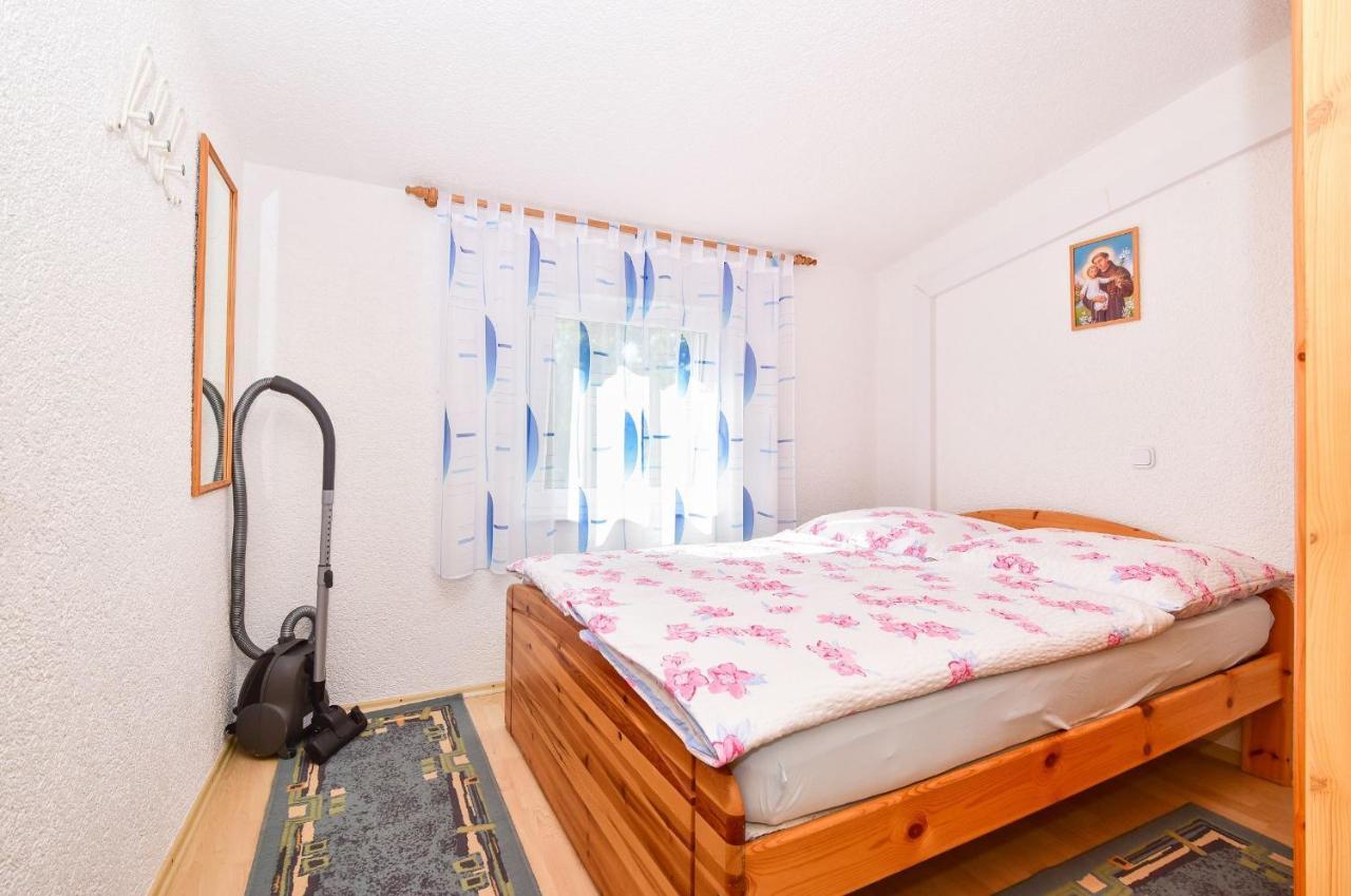 Apartments Rote Rosen Нин Экстерьер фото